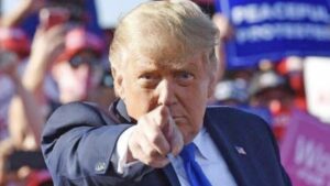 トランプ大統領twitterアカウントの凍結理由やツイート内容は?